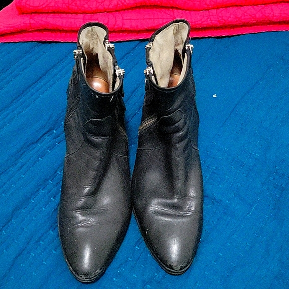 Aquatalia booties. Black Leather. Size 11 M. On trend style. Biker influence. - Picture 1 of 9